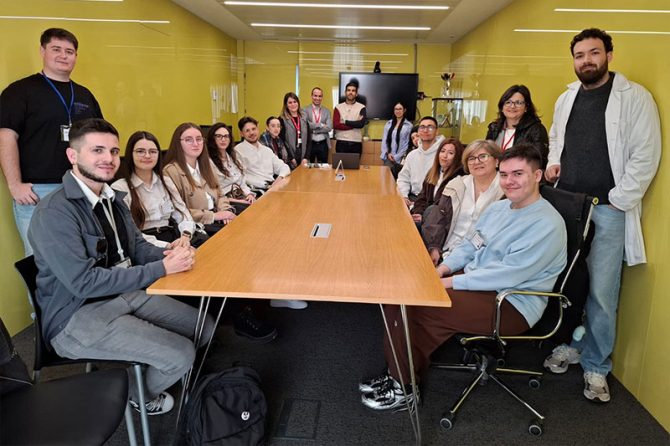 Cerca de 100 estudiantes inician su formación práctica en los centros del Grupo Ribera en Cartagena